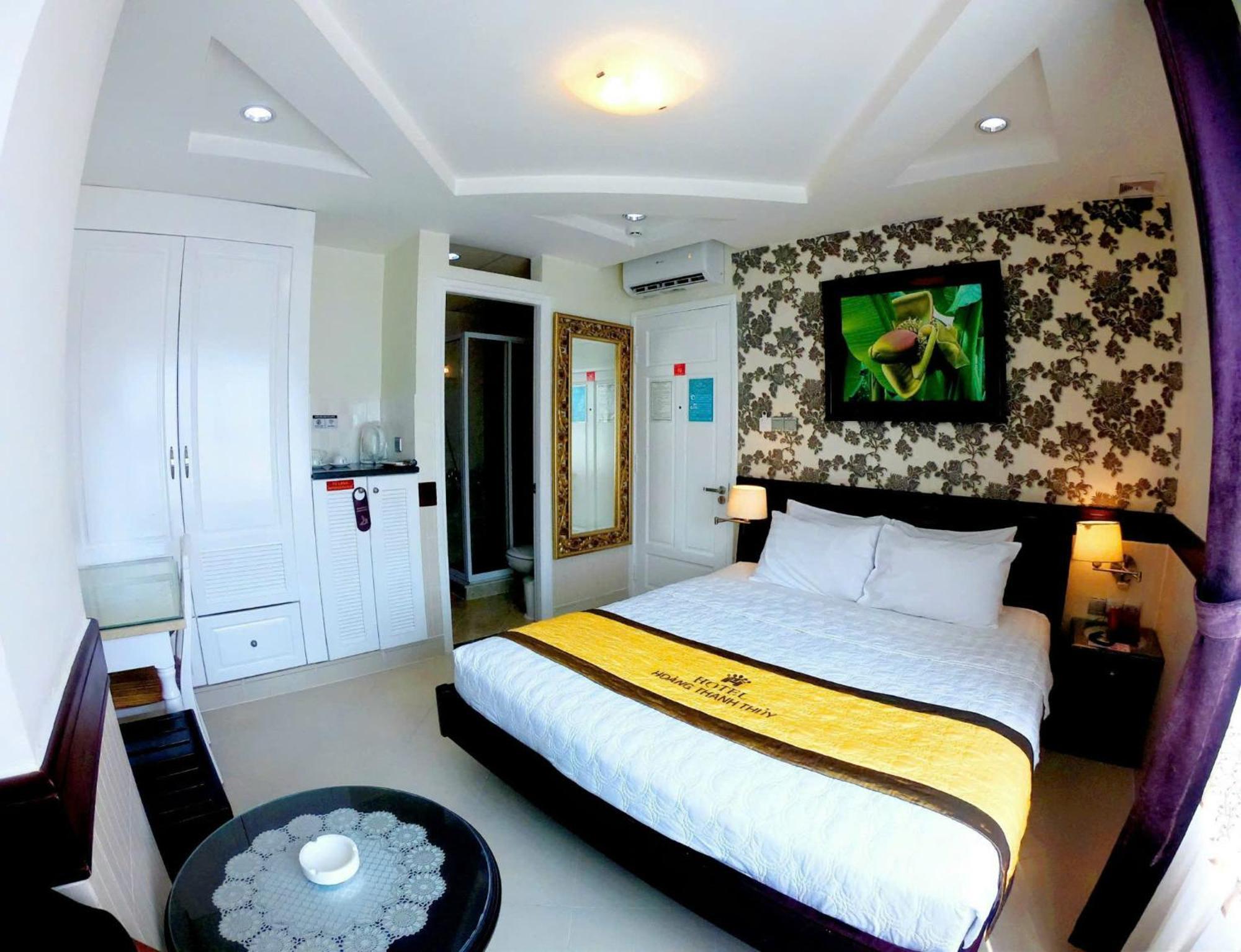 Hoang Thanh Thuy Airport Hotel 2 - Gan Am Thuc Dem Cho Hoang Hoa Tham Хошимин Экстерьер фото