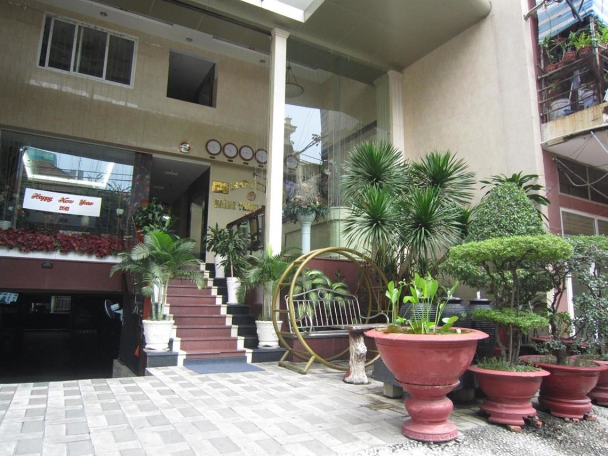 Hoang Thanh Thuy Airport Hotel 2 - Gan Am Thuc Dem Cho Hoang Hoa Tham Хошимин Экстерьер фото