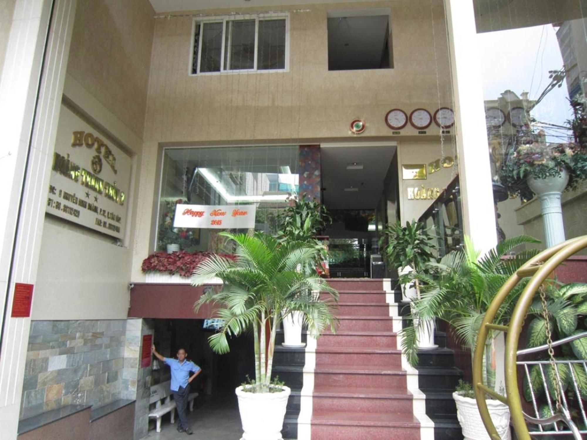 Hoang Thanh Thuy Airport Hotel 2 - Gan Am Thuc Dem Cho Hoang Hoa Tham Хошимин Экстерьер фото